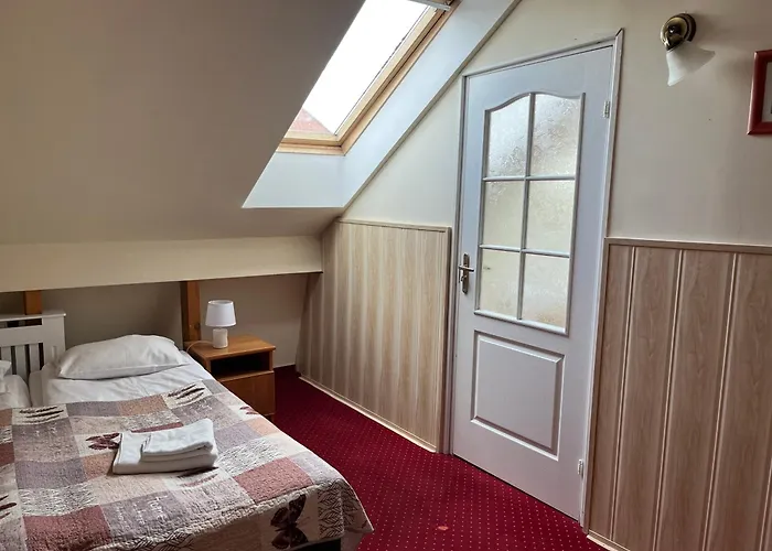 Motel Prohibicja Peter'S Pub